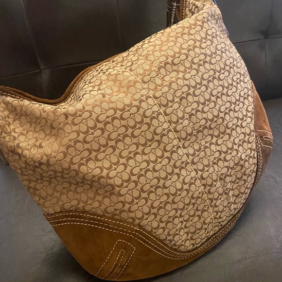 Coach Signature Vintage Logo Suede Hobo Bag - Picture 3 of 8